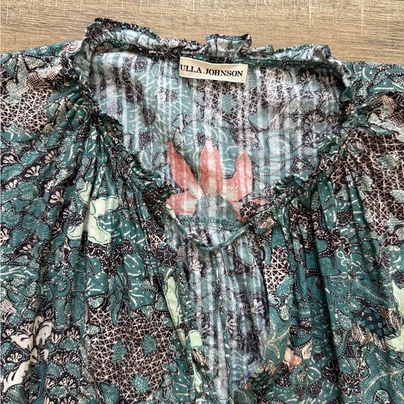 Ulla Johnson Floral Viscose-Blend Blouse - Size 6
Description - Picture 2 of 6